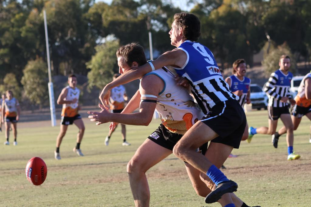 Brayden Ison received a free Kick in this marking contest against Joseph Clancy.