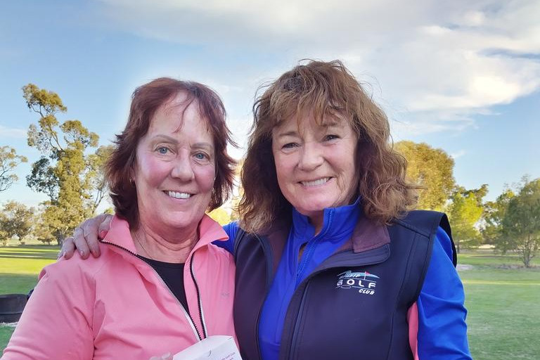 Women's winners Julie Bayles and Janice Midgley.
