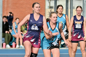 Denita Reid fights for front position.