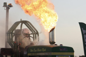 Wasted days & Wasted night, the tractor was driven by Gene Fuller, and their class was a modified farm class. Photo: BRIDIE’S PHOTOGRAPHY