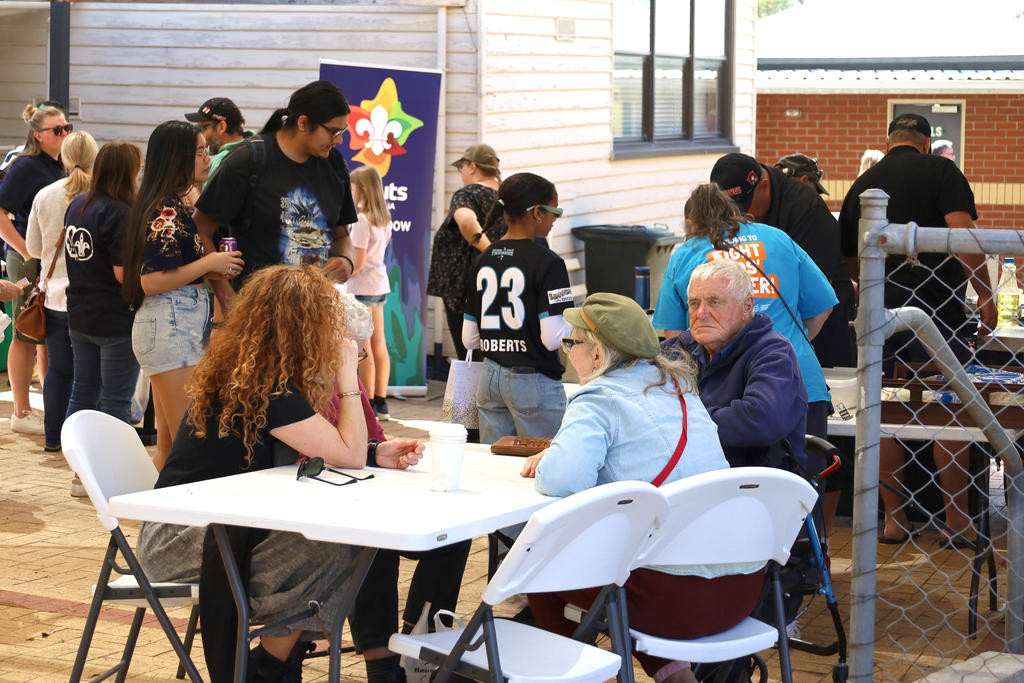 Oasis Rainbow president Ben Gosling says the Open Mic Stage at this month&rsquo;s market will give locals and visitors a chance to share music and creativity in a relaxed, family-friendly setting.