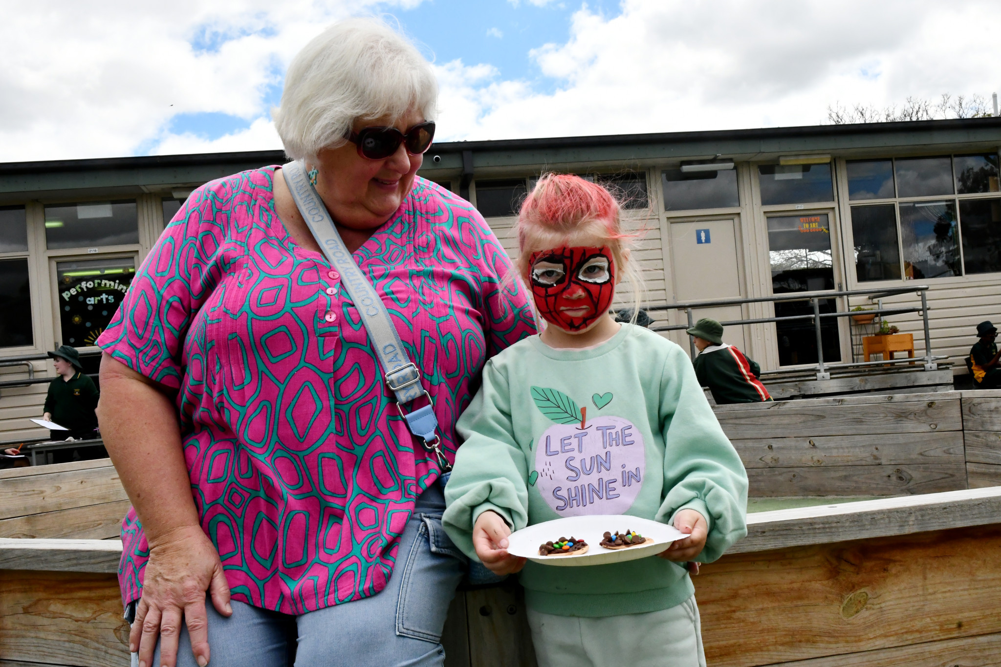 Judy McKinnon with her granddaughter Alison.