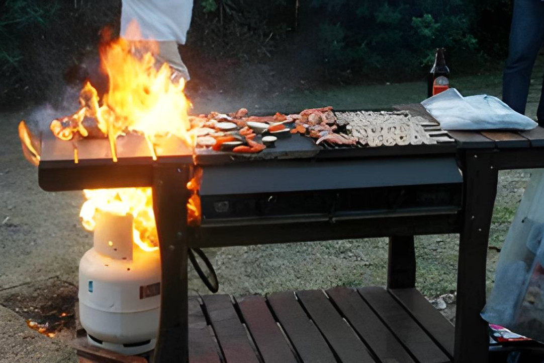 A situation to avoid: the CFA have urged Victorians to check their BBQ is fit for purpose before firing it up this long weekend.