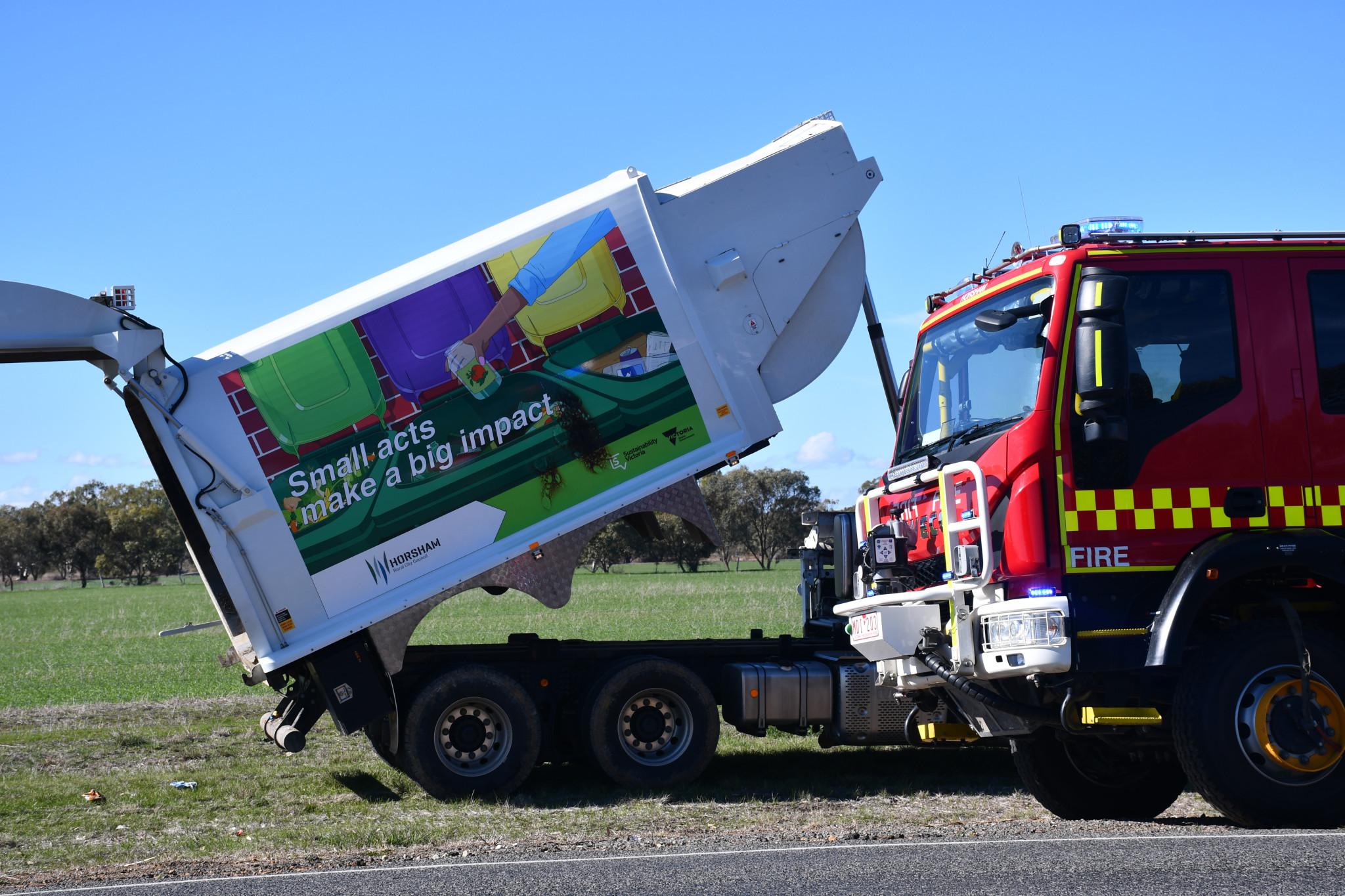 The Horsham Rural City Council is urging everyone to recycle batteries safely after a lithium battery sparked a fire in a garbage truck last month.
