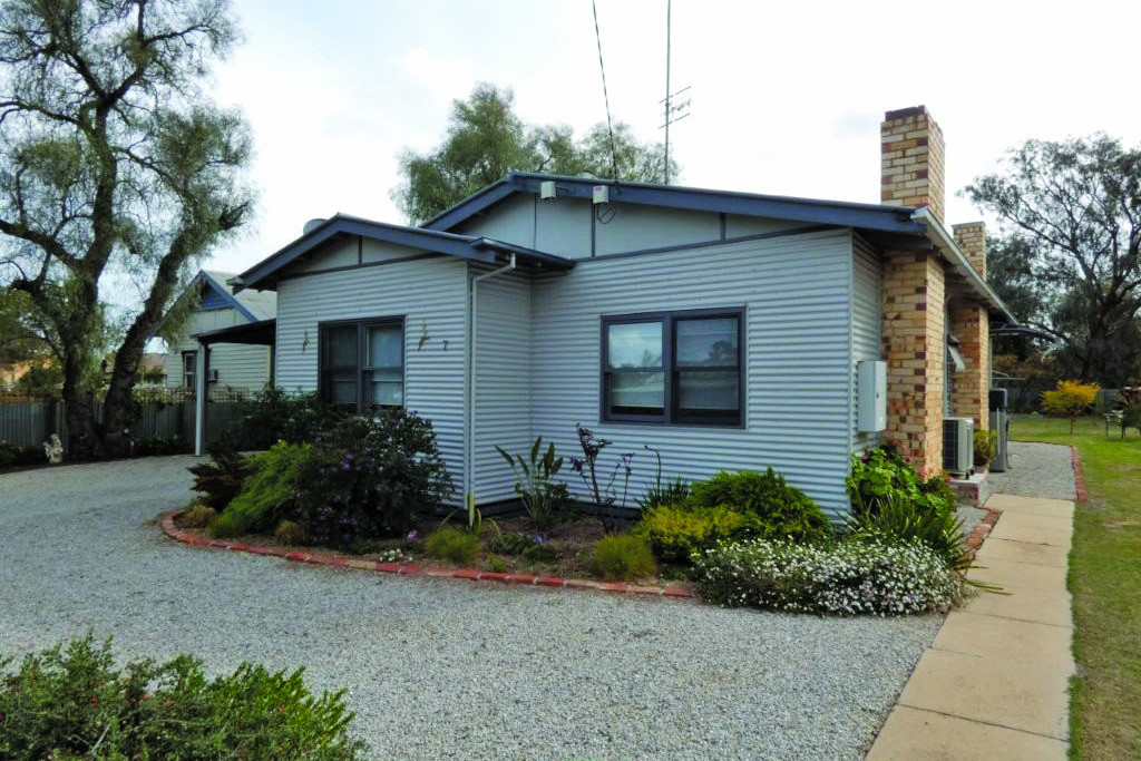 Leafy Hideaway in the Heart of Birchip - feature photo