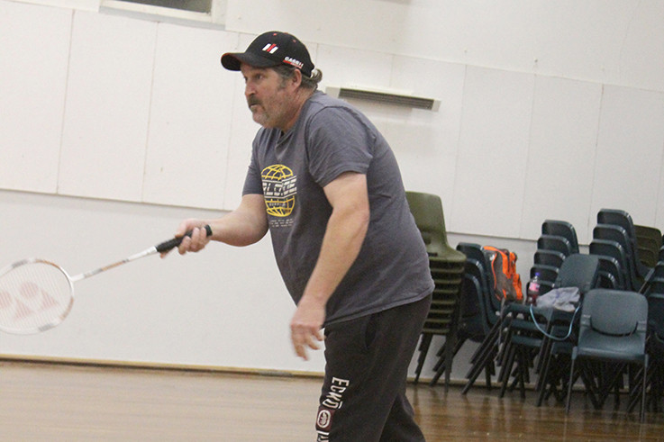 Daniel Eckermann of the Pepsi Max Team is waiting for a serve.